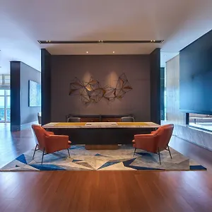 Le Meridien Hotel